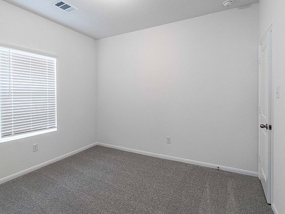 4th image of 225 Clearlake Dr