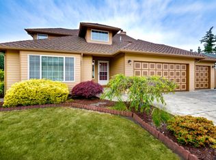 531 SW Muzzall St, Oak Harbor, WA 98277