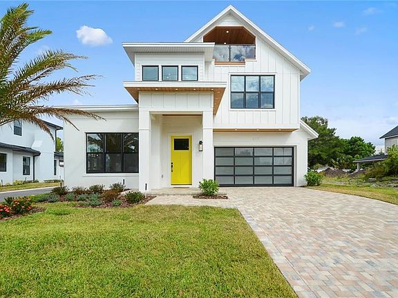 2nd image of 517 Country Club Dr