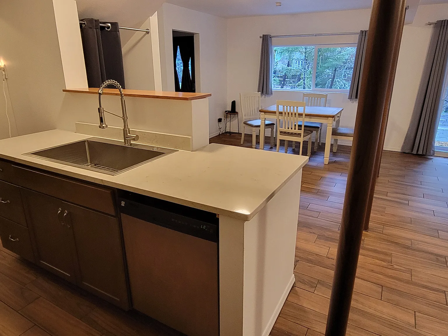 2 bed, 1473 sqft, $2,200 — Photo 2