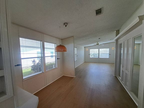 2nd image of 366 Lake Erie Ln
