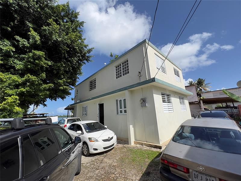 402 Calle Los Pinos Interior Villa Palmeras, San Juan, PR 00915 Zillow