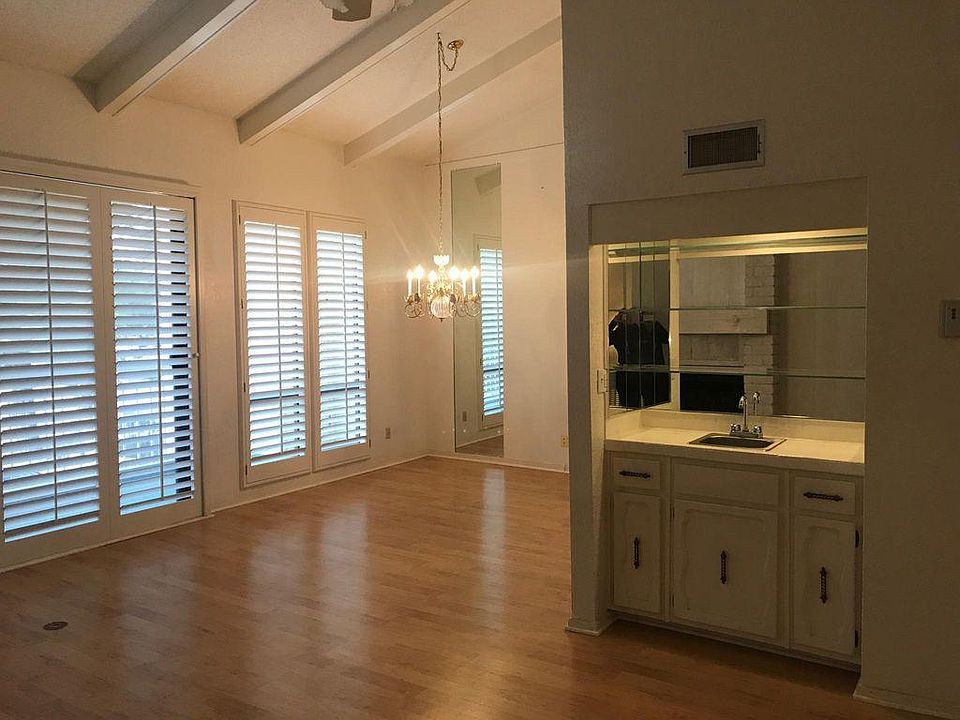 1st image of 5739 Mira Grande Dr