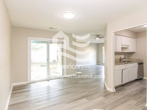 1178462_003_living_room_3.jpg