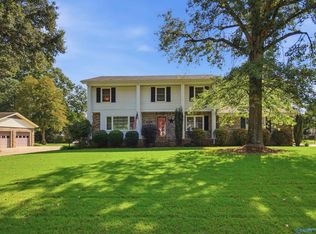 8907 Willow Hills Dr SE, Huntsville, AL 35802
