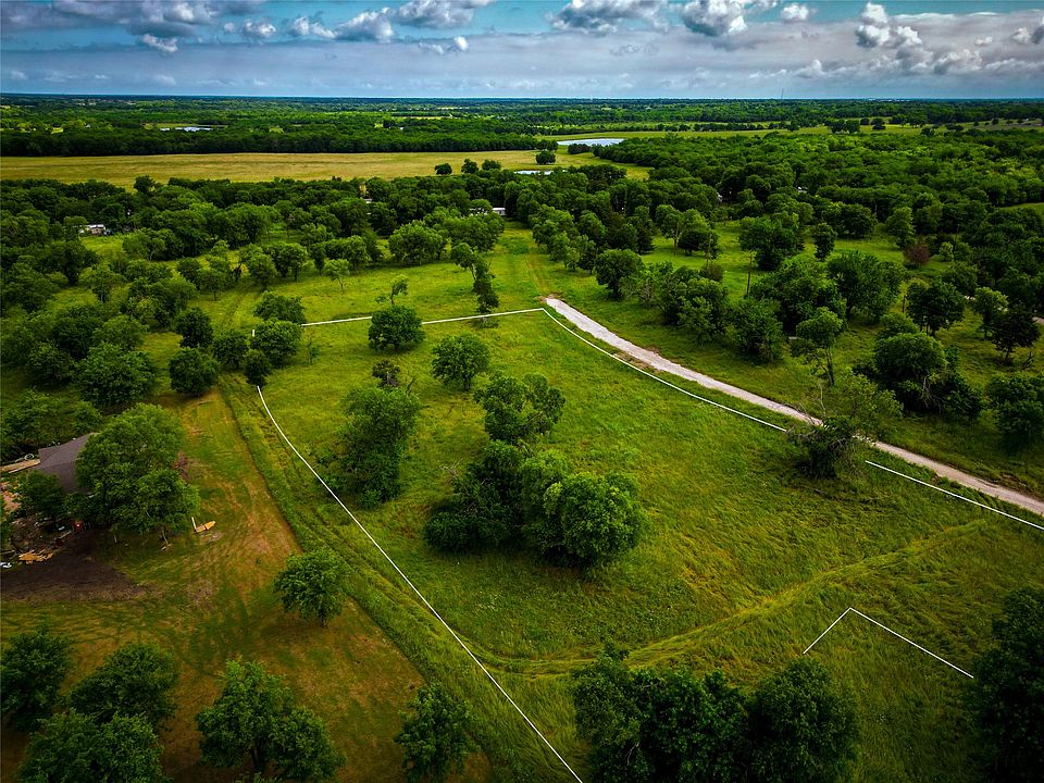 1st image of Hilltop Dr