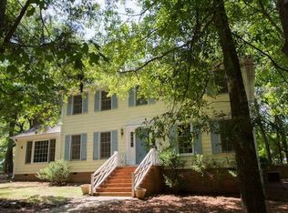 22 Timberlyne Rd, Chapel Hill, NC 27514