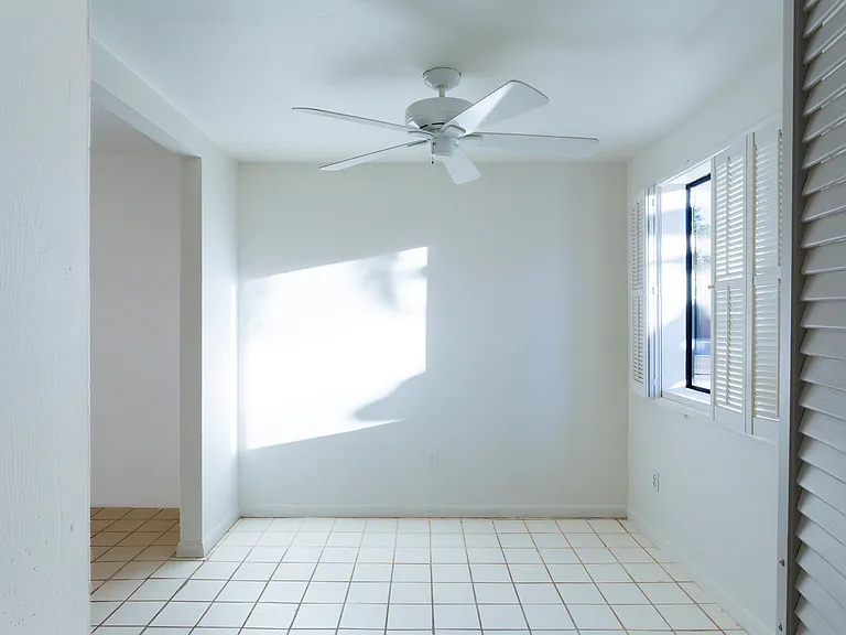 1714 W Meadow Hills Dr — Photo 36