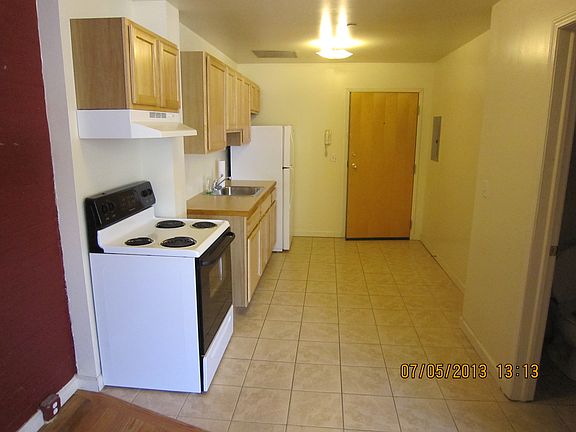 2nd image of 522 Washington Ave APT 2C