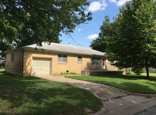 1512 N 3rd St, Arkansas City, KS 67005