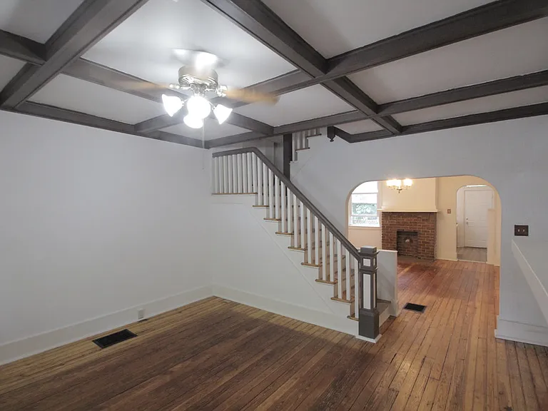 124 S Trenton Ave — Photo 3