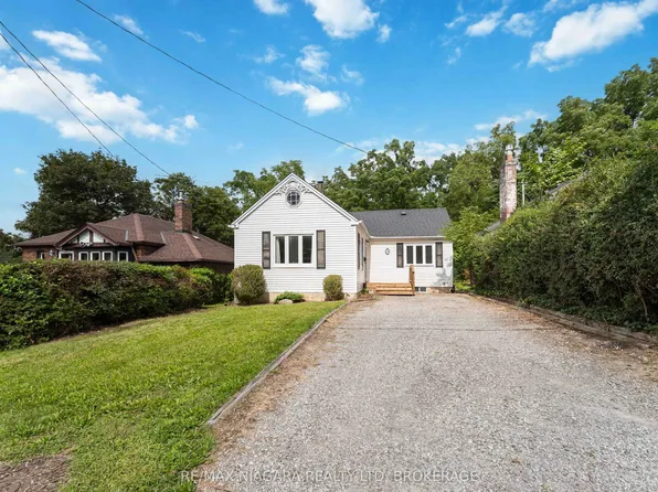 24 Welland Vale Rd, Saint Catharines, ON L2R 2L6
