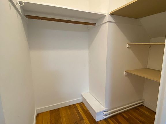 3rd image of 310 Parker Rd #C