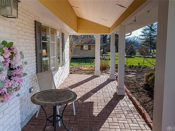 3rd image of 5518 Tyronda Ln