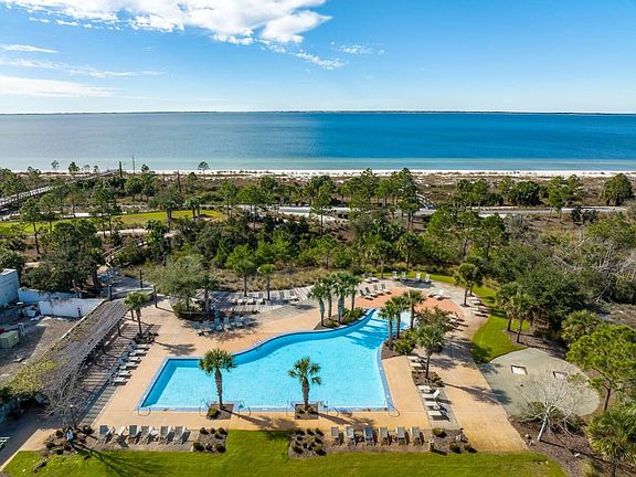Gorgeous resort style pool just minutes from the home.