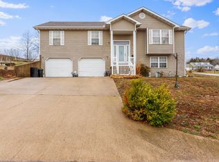 1613 Tiffany St, West Plains, MO 65775