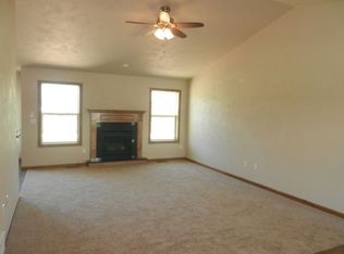 N9080 Blackoak St, MENASHA, WI 54952