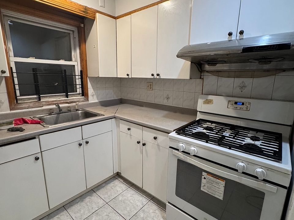 1st image of 4806 Oconnell Ct Floor 2