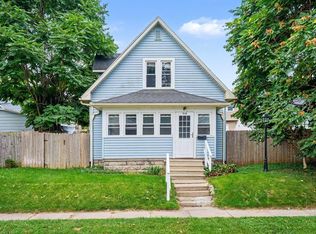 910 Milton St, South Bend, IN 46613