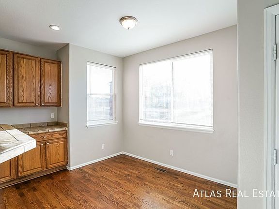5th image of 1818 Walton Dr