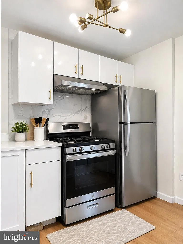 2127 Tasker St — Photo 4