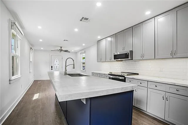 15 Crislaur Ave — Photo 9