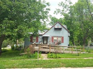 343 Allcutt Ave, Bonner Springs, KS 66012