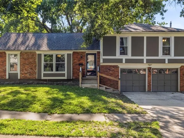 12819 Cambridge Ave, Grandview, MO 64030