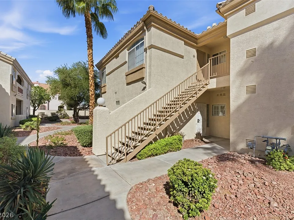 7400 W Flamingo Rd #1090