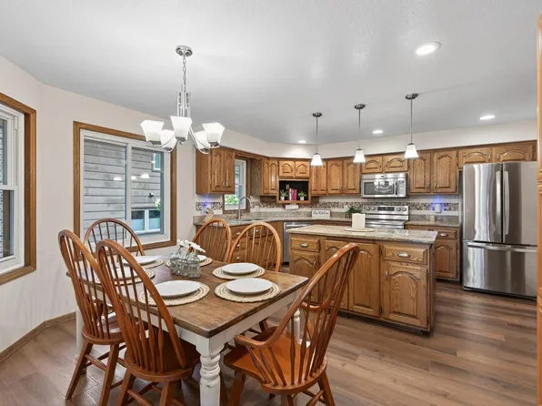 1583 99th Ave NW, Coon Rapids, MN 55433