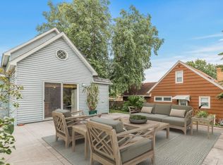 6117 Queen Ave S, Minneapolis, MN 55410