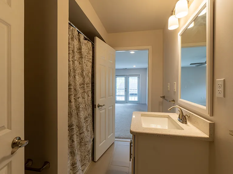 2604 Manchester Rd — Photo 14