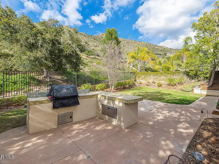 6103 Deerhill Rd — Photo 37