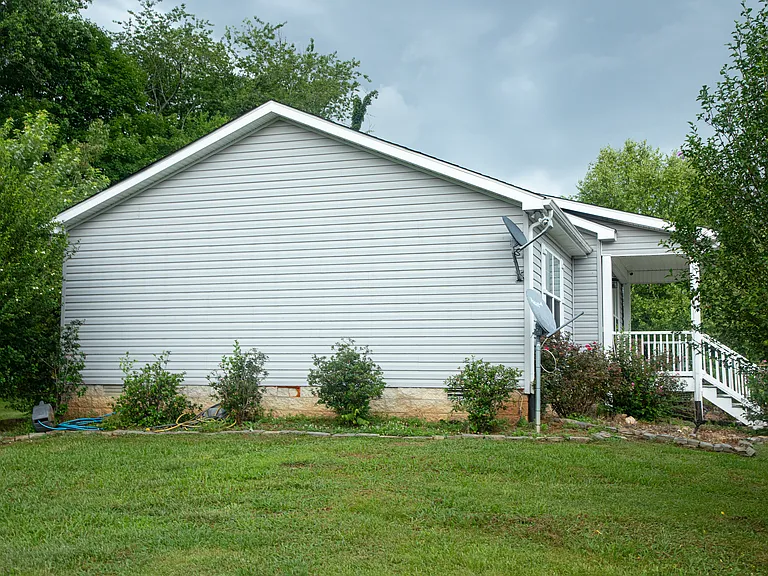 345 Webb Rd — Photo 16
