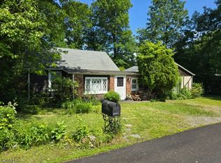 34 Gates Ave, Warren, NJ 07059