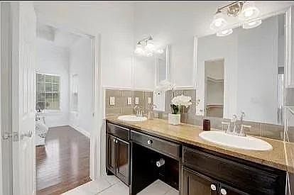 5th image of 404 Mesa Dr Unit A