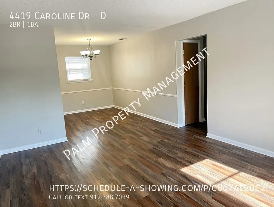 2 Bedroom, 1 Bathroom for Rent near Memorial, SSU & the Truman Prkwy — Photo 2