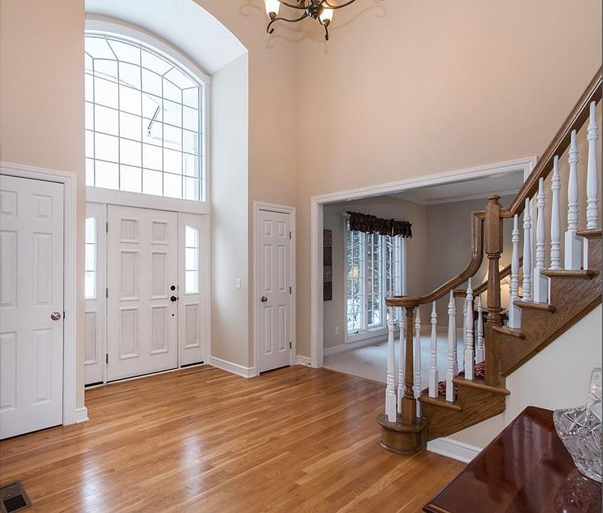 7380 Hillside Ln, Solon, OH 44139 | Zillow