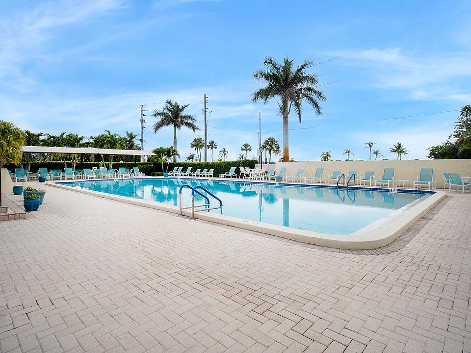 1st image of 1800 SE St. Lucie Boulevard #12-102