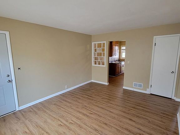 2nd image of 118 S 8th St #1