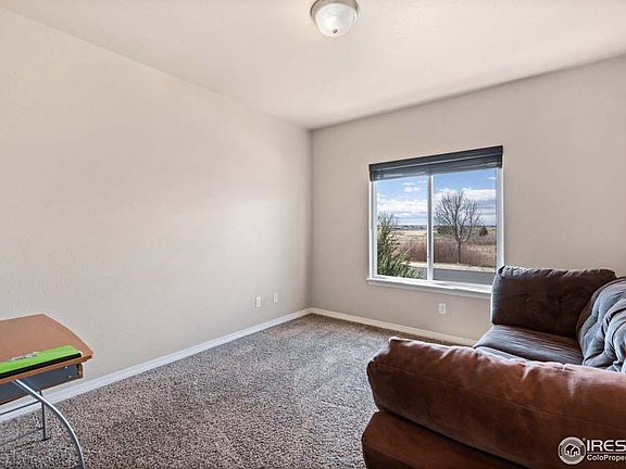 5th image of 633 Dakota Way