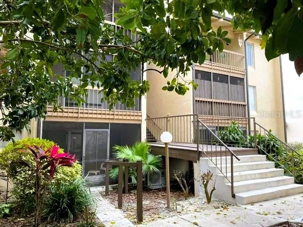 586 Orange Dr APT 114, Altamonte Springs, FL 32701