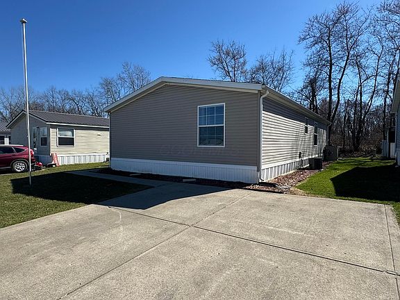 3rd image of 1100 Thornwood Dr Lot 1011