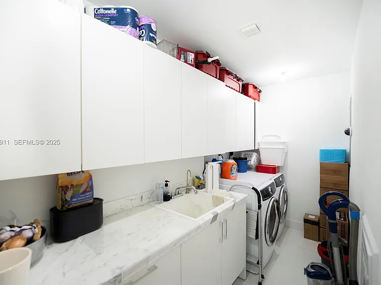 330 Sunny Isles Blvd #5-UPH03 — Photo 32