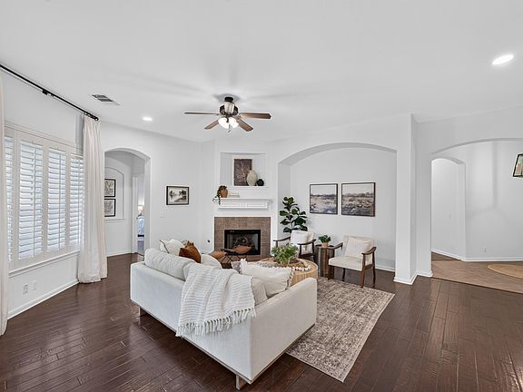 4th image of 6301 York Bridge Cir