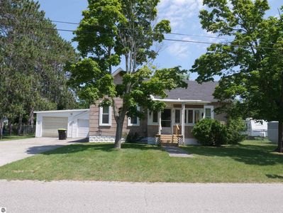 412 Locke St, East Tawas, MI, 48730