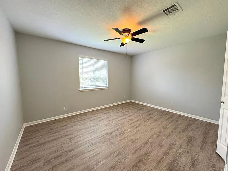 1009 Rutgers Dr — Photo 36