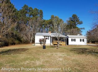 1600 S Waterside Dr, Lanexa, VA 23089