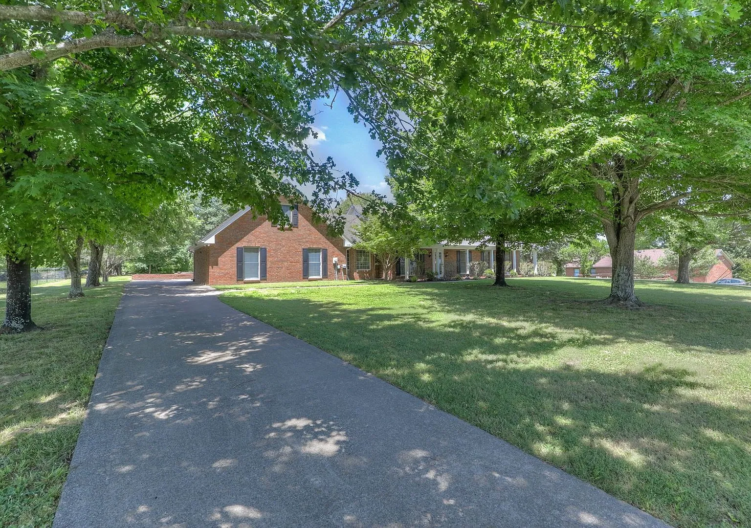 For Lease - 3 Bed, 2 Bath, 2400 sqft, 1.2 acre, Lebanon, TN — Photo 3