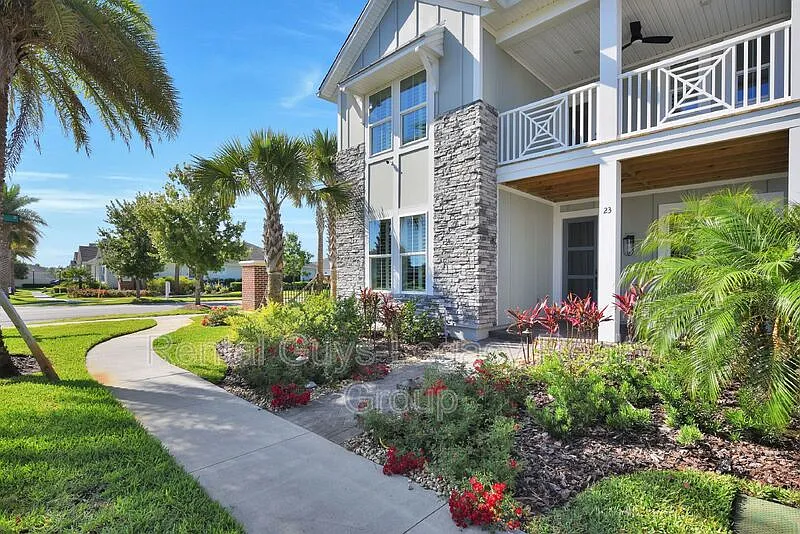 4 bed, 3.5 bath, 2466 sqft, $3,900 — Photo 4